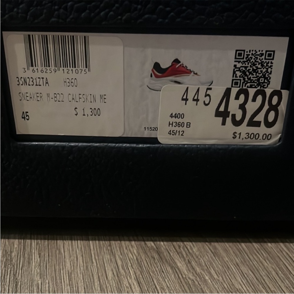 Christian Dior Stylish Red and Gold Sneakers - Picture 3 of 6